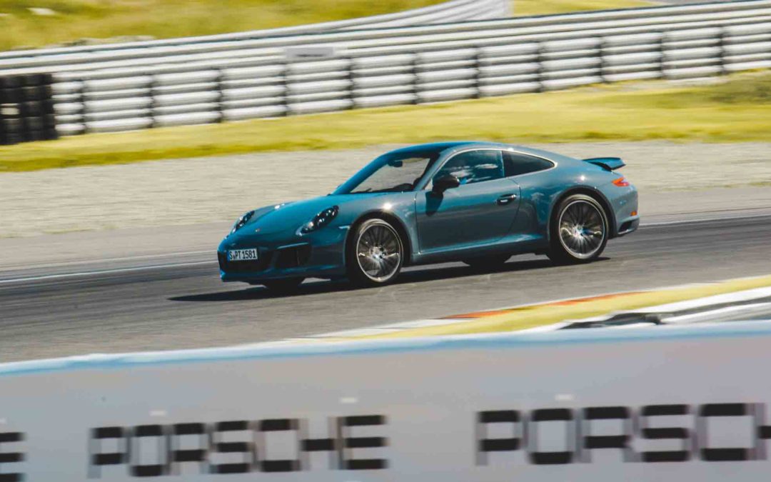 16-åringer får prøvekjøre Porsche