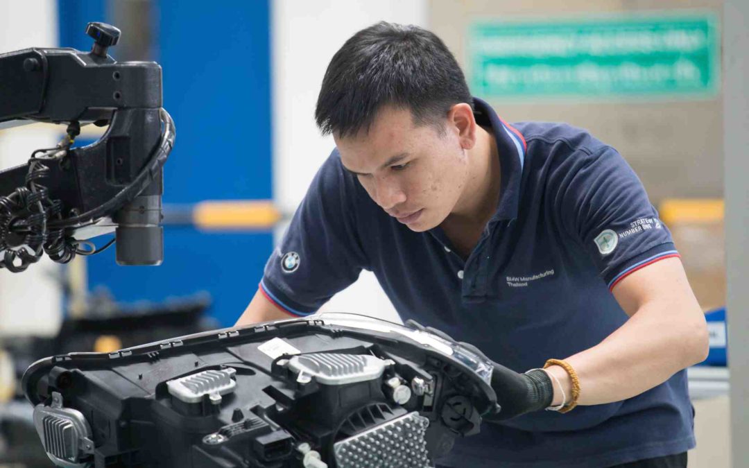 BMW bygger opp ny batterifabrikk i Thailand