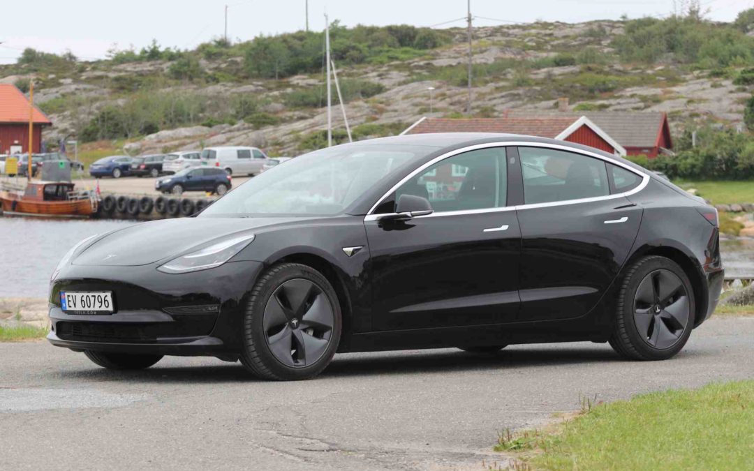 Tesla Model 3 suksessen ryster de etablerte bilmerkene